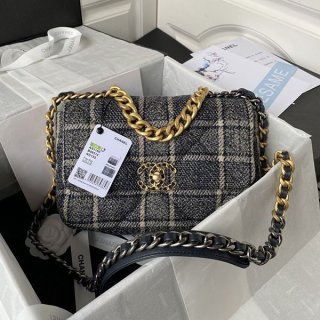 完売必至シャネル 19 ショルダーバッグ ハンドバッグ 本物 shg81705 完売必至シャネル 19 ショルダーバッグ ハンドバッグ 本物 shg81705