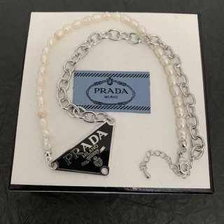 稀少 新作 プラダ シンボル ネックレス 高品質 puo14751 稀少 新作 プラダ シンボル ネックレス 高品質 puo14751