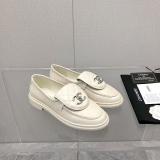 人気急上昇シャネル ローファー コピー マトラッセ CCターンロック shl10420 人気急上昇シャネル ローファー コピー マトラッセ CCターンロック shl10420