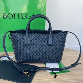 一目惚れボッテガ ヴェネタ ミニ カバット トートバック ラムスキン 本物 bop60977 一目惚れボッテガ ヴェネタ ミニ カバット トートバック ラムスキン 本物 bop60977