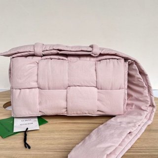 大人気!!新色 ボッテガヴェネタ ショルダーバッグ 本物 bof63438 大人気!!新色 ボッテガヴェネタ ショルダーバッグ 本物 bof63438