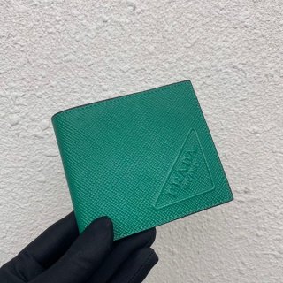 プラダ ササフィアーノエンボスレザー 財布 コピー グリーン put15768 プラダ ササフィアーノエンボスレザー 財布 コピー グリーン put15768