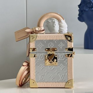 大人気！ルイヴィトン ショルダーバッグ 本物 the Camera Box M10077