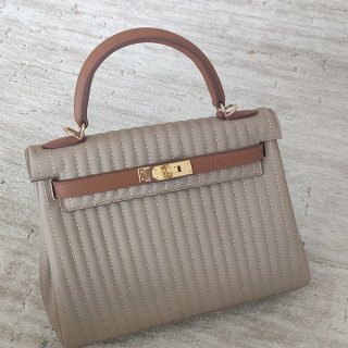 世界中で大人気エルメス ケリー Kelly25 本物 トリコカラー 外縫いセリエ ナタ erm15175 世界中で大人気エルメス ケリー Kelly25 本物 トリコカラー 外縫いセリエ ナタ erm15175