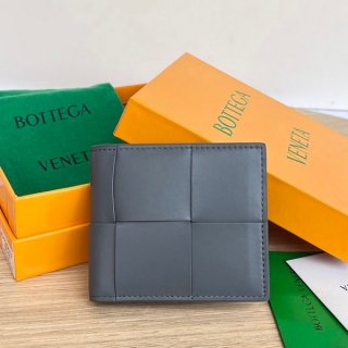 【日本未発売】ボッテガヴェネタ 二つ折りウォレット コピー サンダー 649603VBWD21242 【日本未発売】ボッテガヴェネタ 二つ折りウォレット コピー サンダー 649603VBWD21242