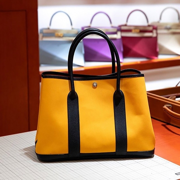 送料込 エルメス 本物 ガーデンパーティ 36 トレンチ ers56356
