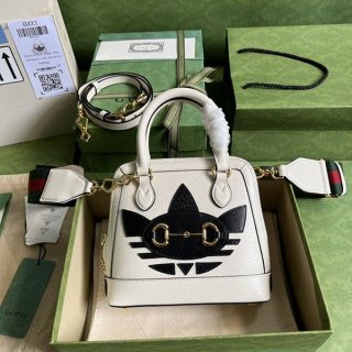 人気急上昇話題コラボ アディダス×グッチ コピー ホースビット1955 ミニバッグ 677212U3ZDG8727 人気急上昇話題コラボ アディダス×グッチ コピー ホースビット1955 ミニバッグ 677212U3ZDG8727