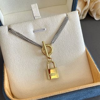 定番ロエベ スターリングシルバー南京錠チャーム 本物 J621241X03 定番ロエベ スターリングシルバー南京錠チャーム 本物 J621241X03