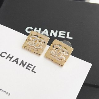 一目惚れシャネル ピアス 本物 CC ロゴ シルバー & ブラック shy88748 一目惚れシャネル ピアス 本物 CC ロゴ シルバー & ブラック shy88748