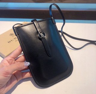 希少色 バーバリー スマホケース 本物 iPhone全機種対応 Bat63433
