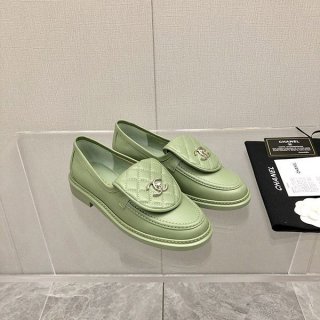 大人気!!新色シャネル ローファー 本物 マトラッセ CCターンロック shz55446 大人気!!新色シャネル ローファー 本物 マトラッセ CCターンロック shz55446