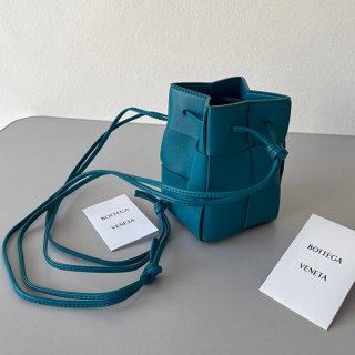 稀少ボッテガヴェネタ 本物 カセット ショルダーバッグ bod81433 稀少ボッテガヴェネタ 本物 カセット ショルダーバッグ bod81433
