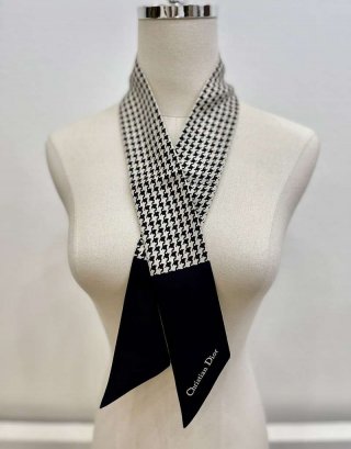 可愛い ディオール スカーフ 本物 ★TOILE OBLIQUE "ミッツァ 本物" dex61247 可愛い ディオール スカーフ 本物 ★TOILE OBLIQUE "ミッツァ 本物" dex61247