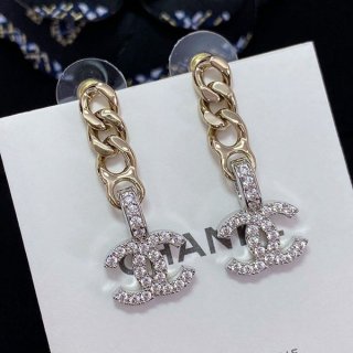 《大人気》シャネル パール CCロゴ ピアス コピー ギフトに shs30935 《大人気》シャネル パール CCロゴ ピアス コピー ギフトに shs30935