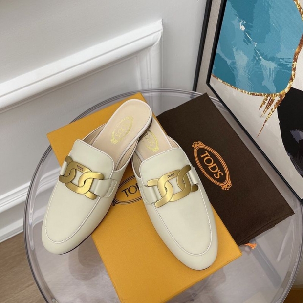超希少！TODS ケイト レザー フラットミュール 本物 tou95389