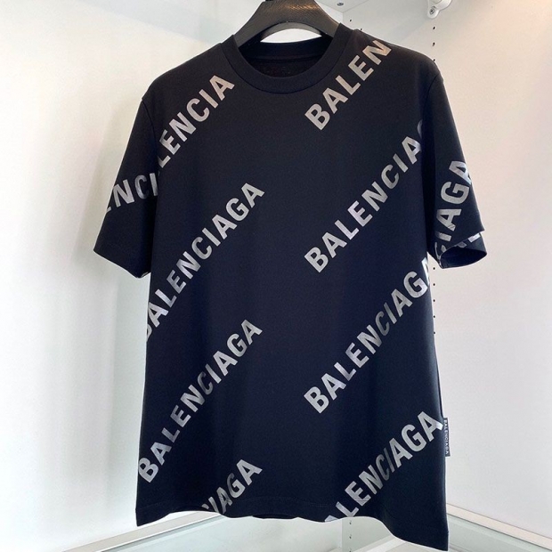 最安値挑戦 バレンシアガ●ALLOVER SPORTY LOGO フィット 本物 Tシャツ bac98825