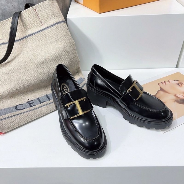 関税送料込 TODS レザー Tタイムレスメタル ローファー 本物 toh52401
