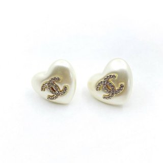★日本!!人気!シャネル CCマーク ハート ピアス コピー shv96252 ★日本!!人気!シャネル CCマーク ハート ピアス コピー shv96252