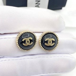 可愛いシャネル ゴールド & ブラック ピアス コピー shk12488 可愛いシャネル ゴールド & ブラック ピアス コピー shk12488