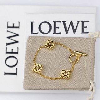 目を惹くカラー ロエベ アナグラム ブレスレット コピー loa34381 目を惹くカラー ロエベ アナグラム ブレスレット コピー loa34381