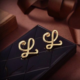 大人気!!新色ロエベ 本物 アナグラム スタッド ピアス loa54822 大人気!!新色ロエベ 本物 アナグラム スタッド ピアス loa54822