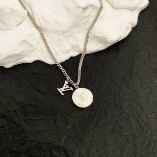 送料込ルイヴィトン LVロゴ ネックレス 本物 vue79786 送料込ルイヴィトン LVロゴ ネックレス 本物 vue79786