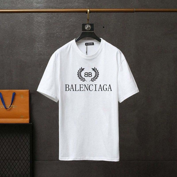 世界中で大人気バレンシアガ 本物 クルーネック Tシャツ BB bab09448