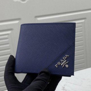 21-22AW ギフトに最適 プラダ レザー折りたたみ財布 pux37718 21-22AW ギフトに最適 プラダ レザー折りたたみ財布 pux37718
