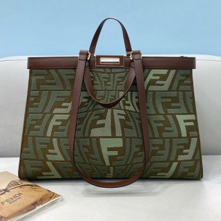 希少色フェンディ 本物 ピーカブー エックストート FFウール フィッシュアイ バッグ fel43820 希少色フェンディ 本物 ピーカブー エックストート FFウール フィッシュアイ バッグ fel43820