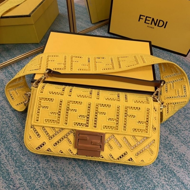 稀少フェンディ バゲット キャンバス バッグ 本物/刺繍 fed36433