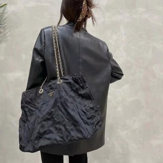 限定希少 プラダ ナイロン ショルダーバック コピー puj73291 限定希少 プラダ ナイロン ショルダーバック コピー puj73291