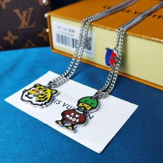 春もの新作ルイヴィトン ペンダントLVダック&タイガー 本物 ネックレス MP3231 春もの新作ルイヴィトン ペンダントLVダック&タイガー 本物 ネックレス MP3231