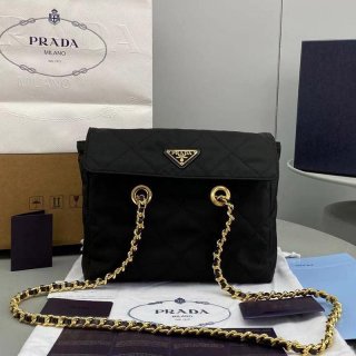 ☆超人気☆プラダ ナイロン ショルダーバック 本物 pul17303 ☆超人気☆プラダ ナイロン ショルダーバック 本物 pul17303