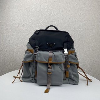 世界中で大人気プラダ コピー☆テクニカルファブリックサフィアーノレザー バックパック puh47642 世界中で大人気プラダ コピー☆テクニカルファブリックサフィアーノレザー バックパック puh47642