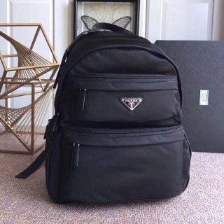 一目惚れプラダ新作 ナイロン 本物 サフィアーノバックパック 2VZ025 一目惚れプラダ新作 ナイロン 本物 サフィアーノバックパック 2VZ025