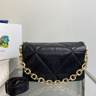 希少色【プラダ】パデッドナッパ レザー ショルダーバッグ コピー pug85064 希少色【プラダ】パデッドナッパ レザー ショルダーバッグ コピー pug85064