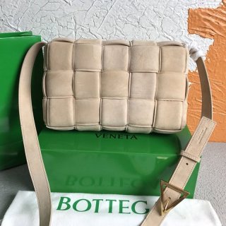 日本未入荷ボッテガヴェネタ カセット コピー スエードのクロスボディバッグ boj52645 日本未入荷ボッテガヴェネタ カセット コピー スエードのクロスボディバッグ boj52645