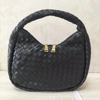 定番ボッテガヴェネタ パデッド ジョディ 本物 ブラック boi37941 定番ボッテガヴェネタ パデッド ジョディ 本物 ブラック boi37941