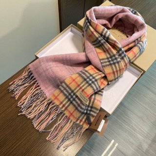 可愛いバーバリー 本物 リバーシブル チェック カシミアスカーフ Baz43813 可愛いバーバリー 本物 リバーシブル チェック カシミアスカーフ Baz43813