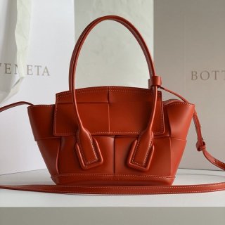 最安値挑戦ボッテガヴェネタ ザアルコ コピー トップハンドルミニバッグ boq85474 最安値挑戦ボッテガヴェネタ ザアルコ コピー トップハンドルミニバッグ boq85474