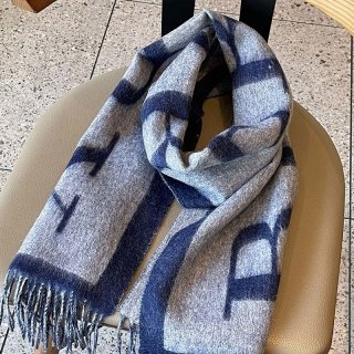 送料込バーバリー 本物 リバーシブル ロゴジャカード カシミアスカーフ Bax36023 送料込バーバリー 本物 リバーシブル ロゴジャカード カシミアスカーフ Bax36023
