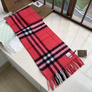 世界中で大人気バーバリー コピー クラシック カシミヤ チェック マフラー Bay76856 世界中で大人気バーバリー コピー クラシック カシミヤ チェック マフラー Bay76856