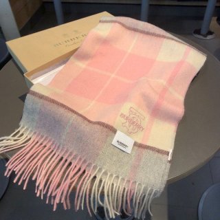 《大人気》バーバリー クラシック カシミヤ チェック マフラー コピー Bar91048 《大人気》バーバリー クラシック カシミヤ チェック マフラー コピー Bar91048