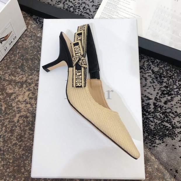 世界中で大人気ジャディオール 本物 スリングバックパンプス★ヒール6.5cm ベージュ テクニカルファブリック deh00322 ジャディオール