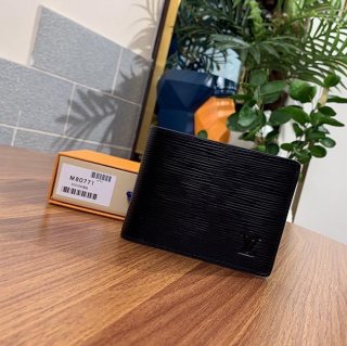 ルイヴィトン 財布 本物 ポルトフォイユミュルティプル M80771
