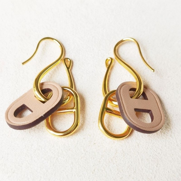 国内発すぐ届く☆エルメス OMaillon 本物 オーマイヨン ピアス ery39206