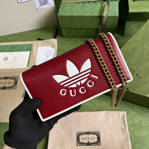 超希少！アディダス×グッチ 本物 チェーン付き ウォレット ショルダーバッグ 621892 UZ3BG8847