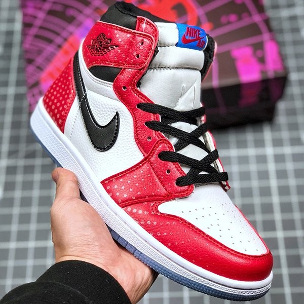 ナイキ エアジョーダン1 スパイダーマン 本物 Air Jordan 1 High Spider-Man 555088-602
