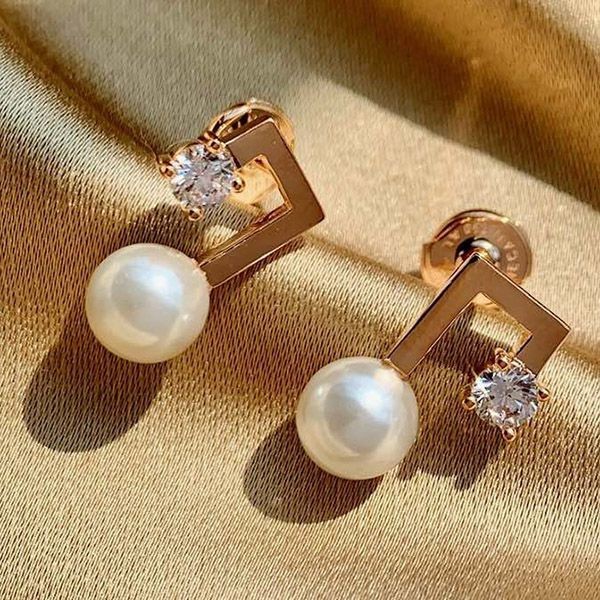 世界中で大人気TASAKI 本物 プチ バランス ノート イヤリング ピアス tas79778